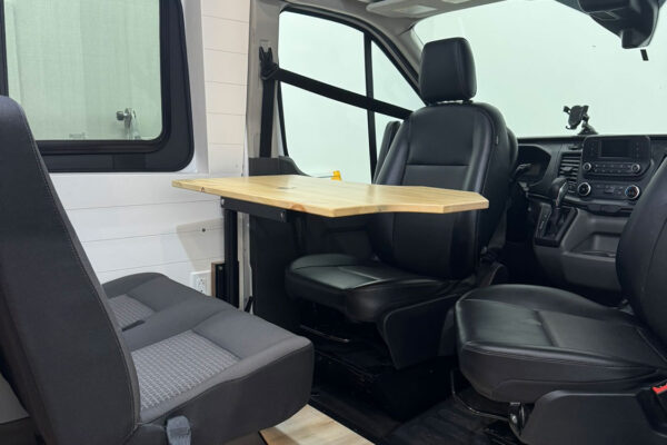 van-oxygene-interieur-location-4-places van-oxygene-interieur-location-4-places