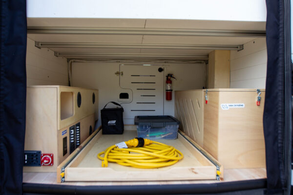 van-oxygene-transit-garage van-oxygene-transit-garage